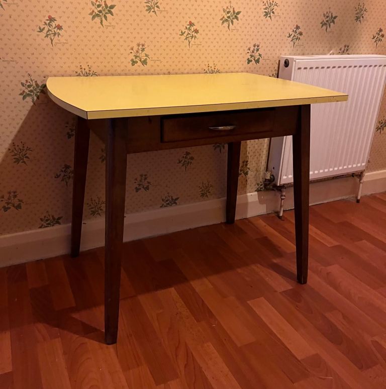 Classic Formica table 
