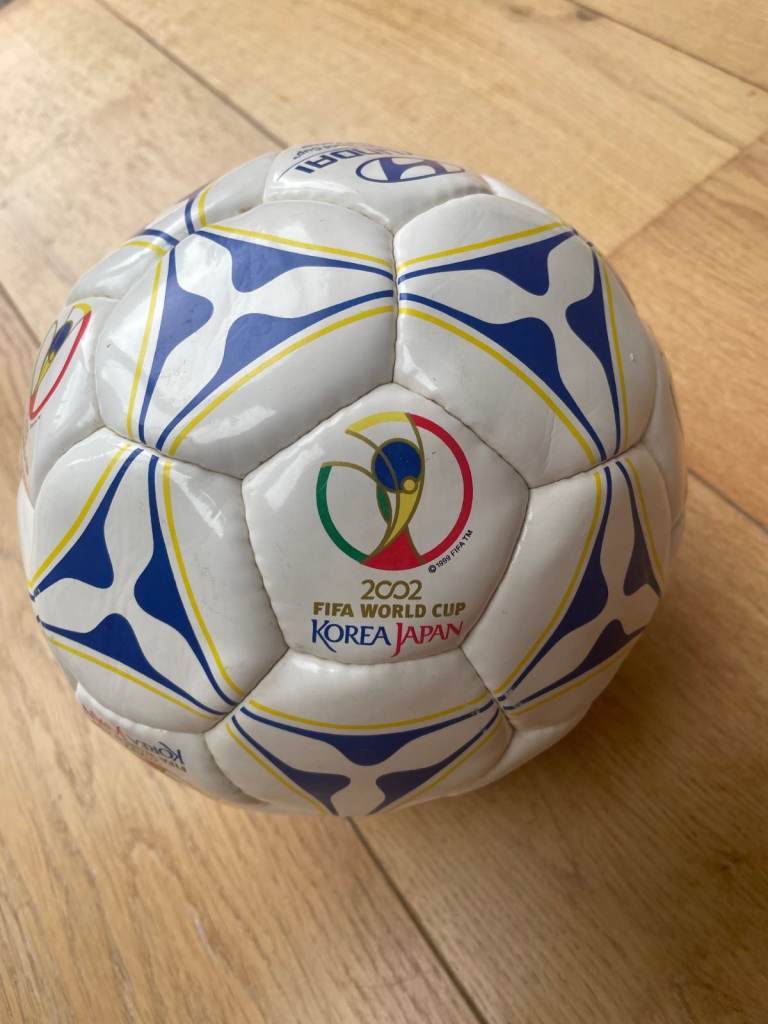 FIFA World Cup 2002 Korea-Japan licensed football, great condition