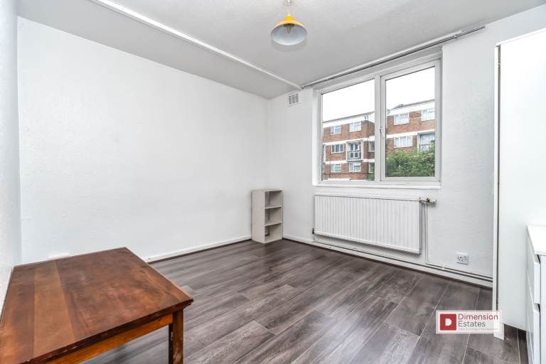 Homerton E5 : Fantastic 3 Bed Townhouse With Garden : AVAILABLE SOON !!