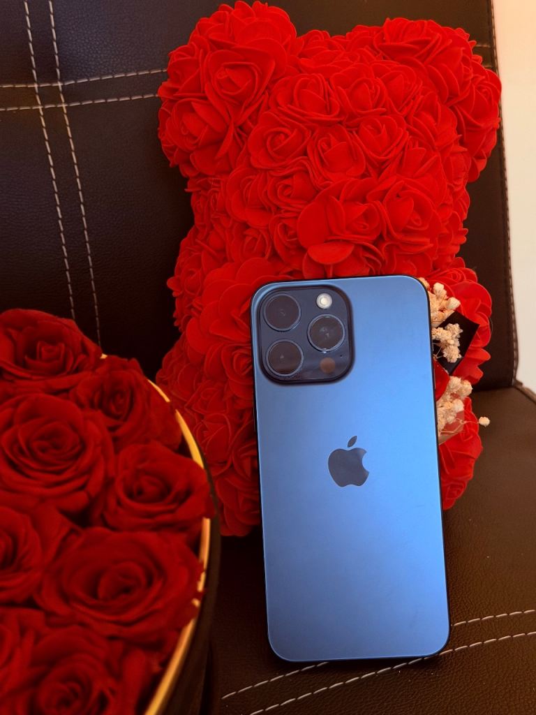 iPhone 15 Pro Max 256GB in excellent condition