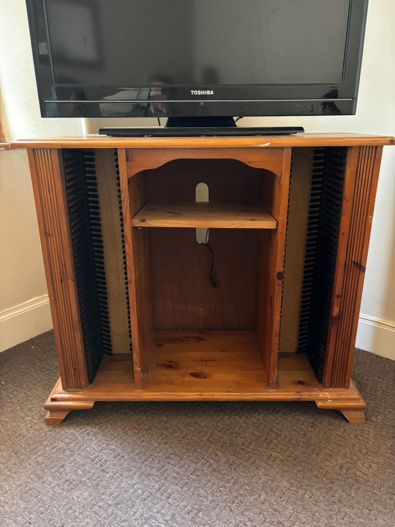 Oak tv unit