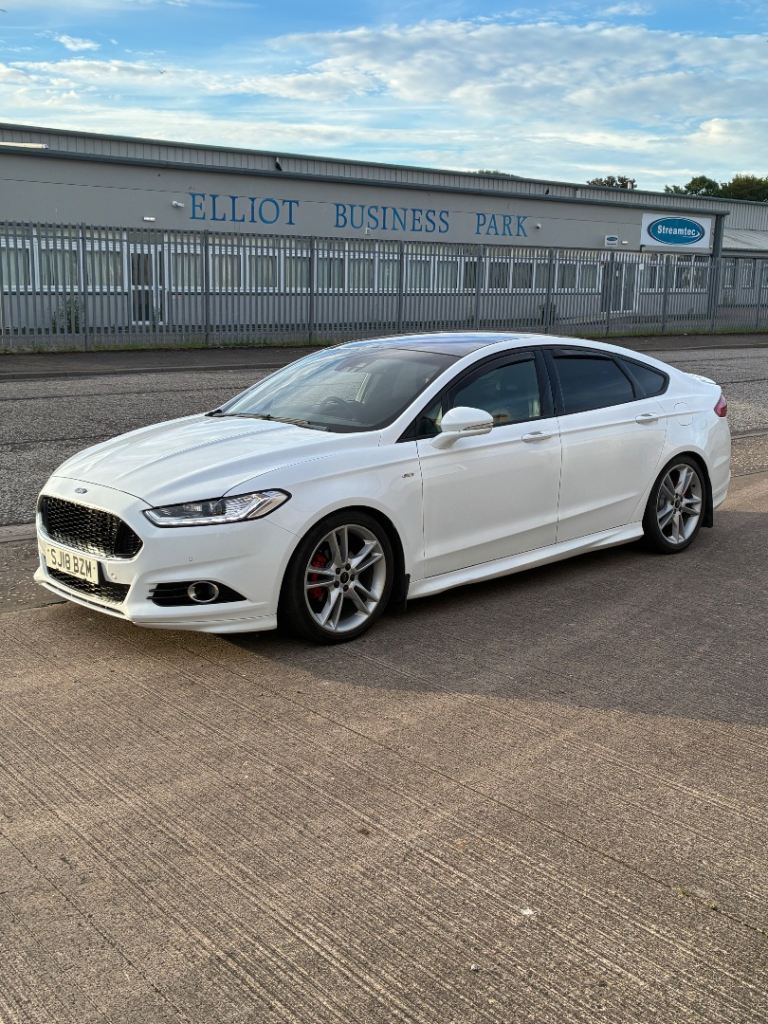 Ford, MONDEO, Hatchback, 2018, Semi-Auto, 1997 (cc), 5 doors