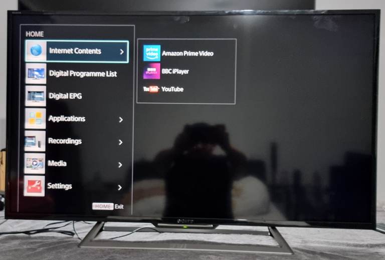 Smart tv 40 inch sony read description 