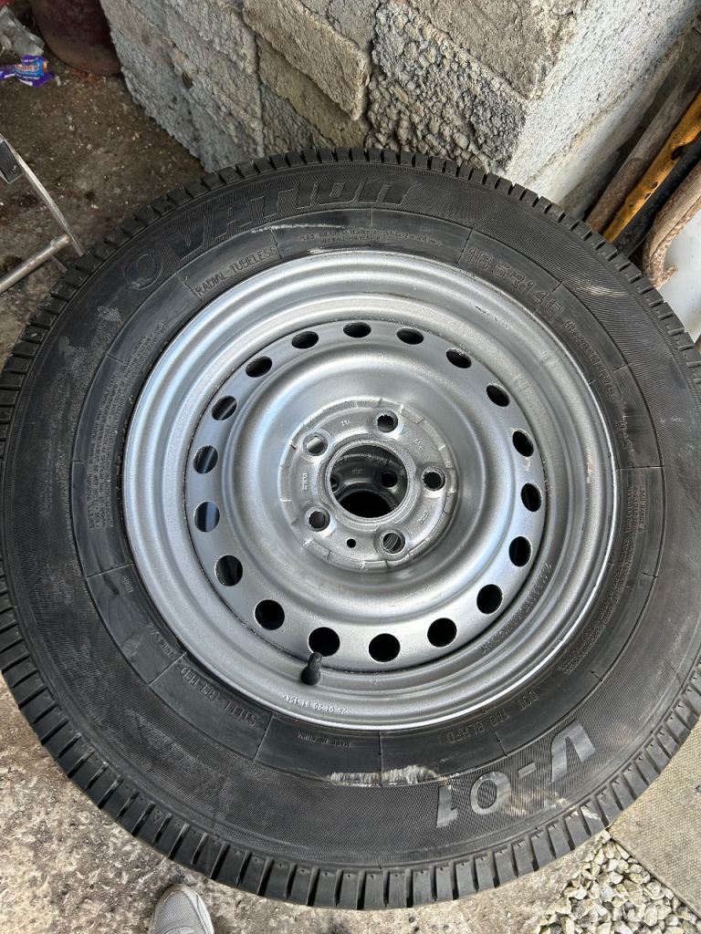 Trailer wheels and tyres 5