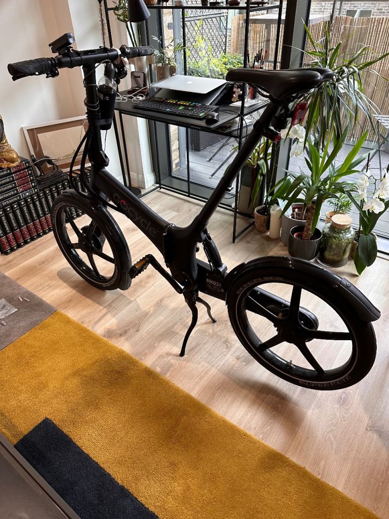 Gocycle GX Folding Electric Bike – Urban-Ready & Stylish