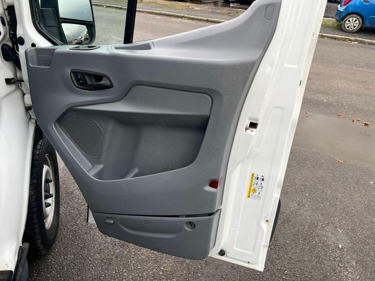 2016 Ford Transit 2.0 TDCi 130ps Chassis Cab CHASSIS CAB DIESEL Manual