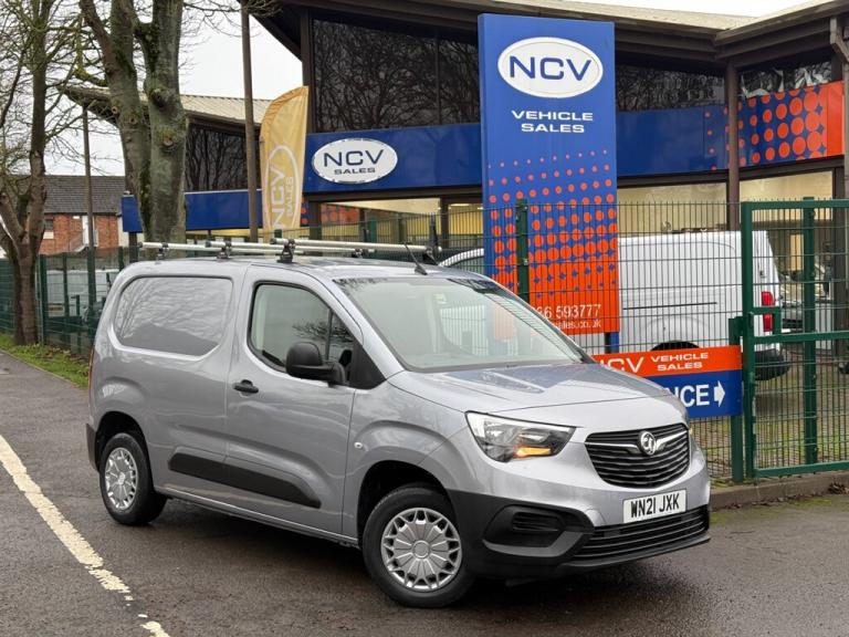 2021 Vauxhall Combo 2000 1.5 Turbo D 100ps H1 Edition Van PANEL VAN DIESEL Manual
