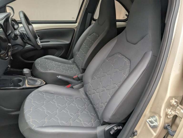 2022 Toyota Aygo X 1.0 VVT-i Exclusive Hatchback 5dr Petrol x-shift Euro 6 (s/s) (72 ps) NAVIG HA...