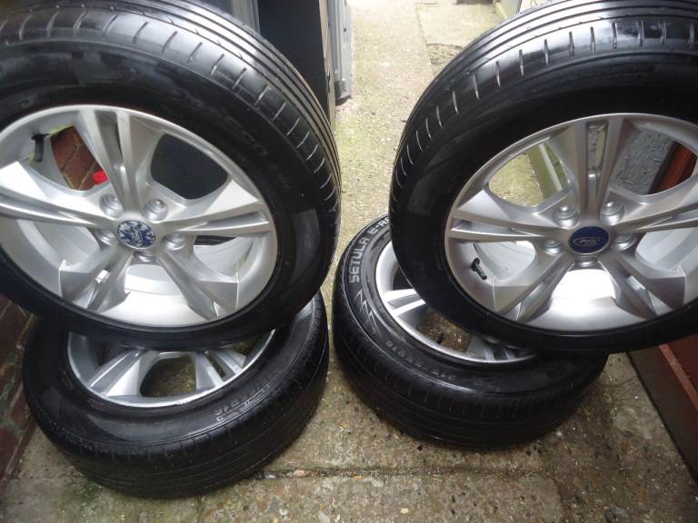 4 x 16 FORD FOCUS Ford Connect Alloy Wheels and tyres 215/55/16 PCD 5 x 108