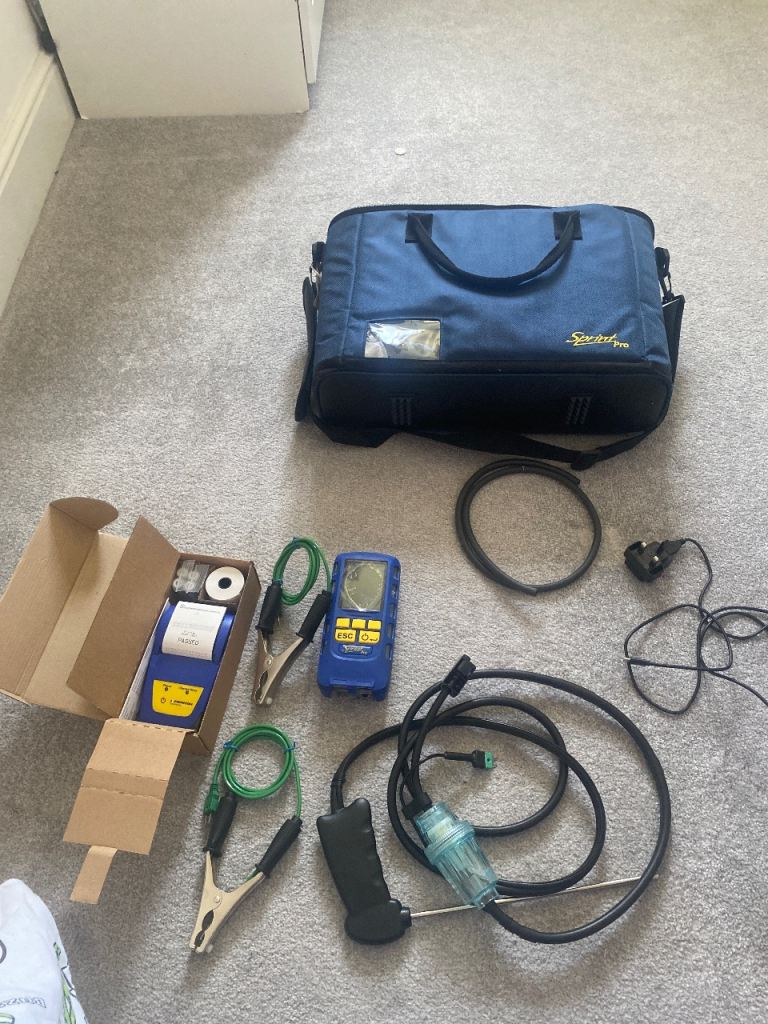 Flue gas analyser 