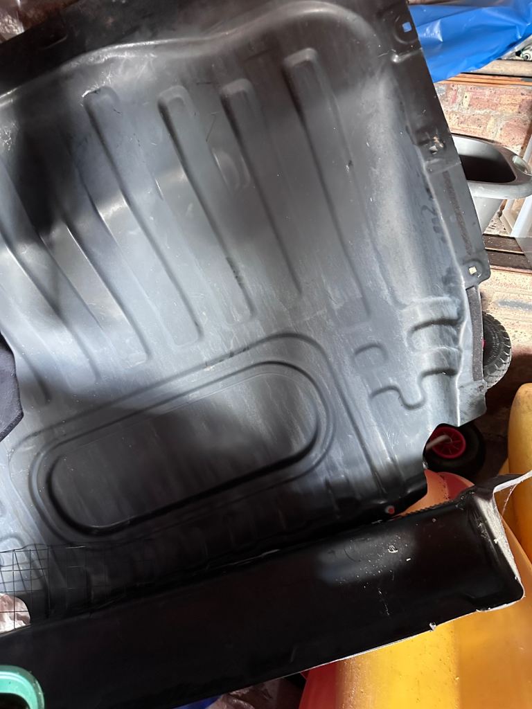 Nissan nv200 metal cab dividers 