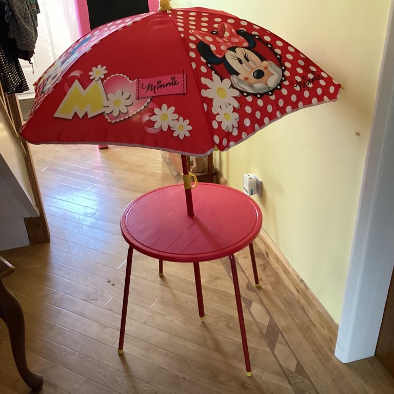 Kids Minnie Mouse Garden Table with Parasol – Good Condition