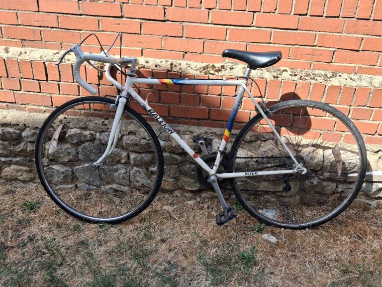 Vintage Raleigh Flyer road bike