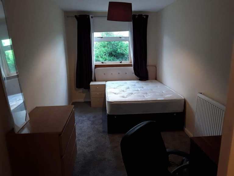 Room to rent near KING'S BUILDINGS CAMERON TOLL LIBERTON eh16 