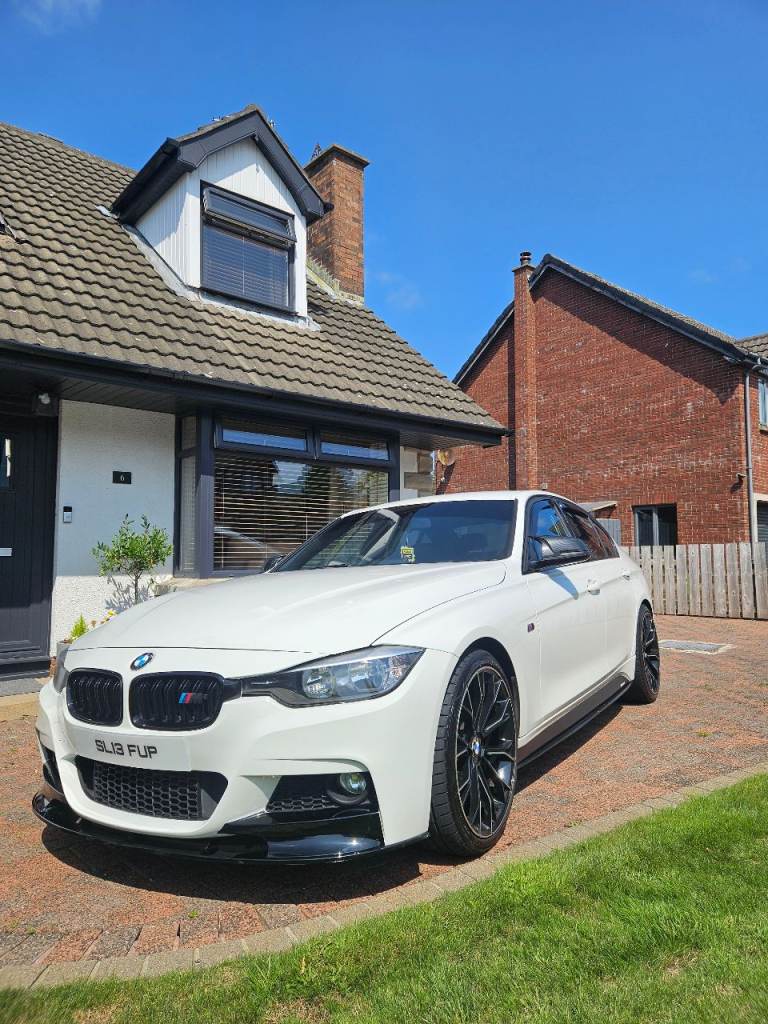 BMW, 3 SERIES, Saloon, 2013, Manual, 1995 (cc), 4 doors