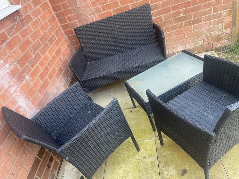Outdoor Seating Set – Black Rattan, Almost New
