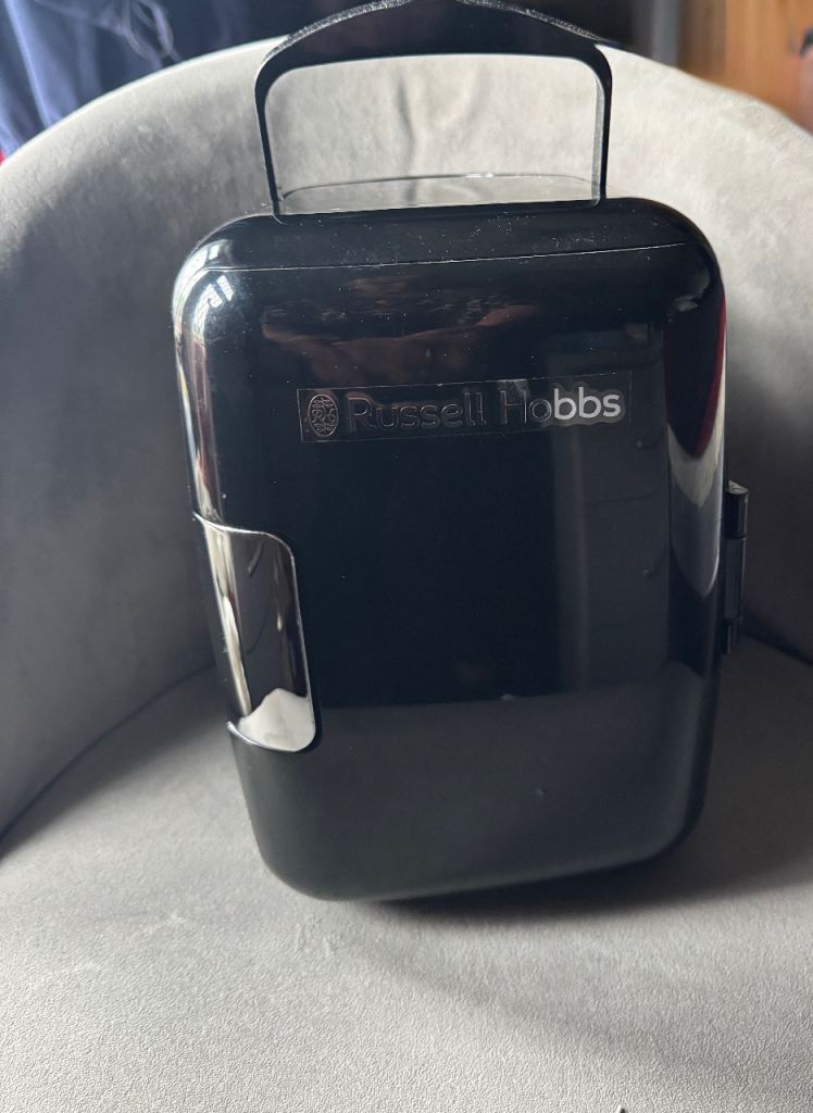 Russell Hobbs mini cooler