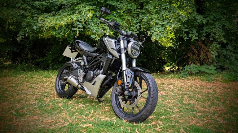 2018 Honda CBF 125 R CBF125R NAKES SPORTS MOTORBIKE 125CC MOTORCYCLE LOW MILES 
