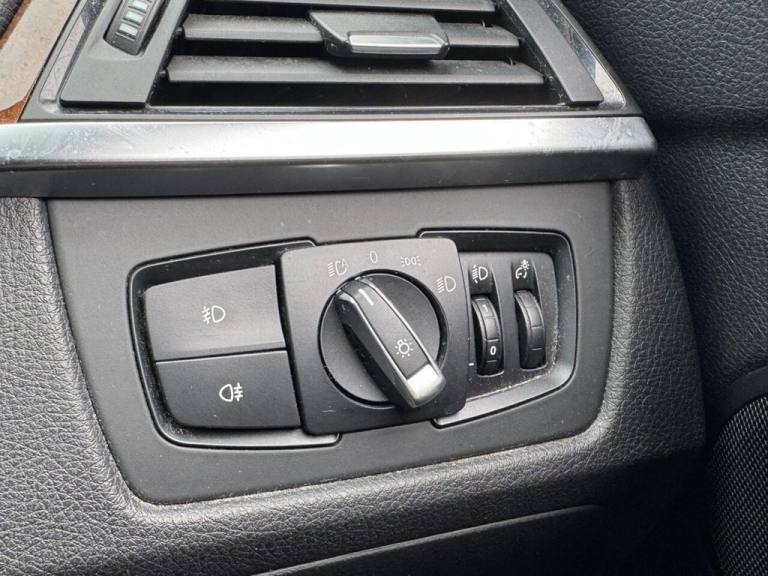 2014 BMW 3 Series 2.0 320d SE Touring 5dr Diesel Auto xDrive Euro 5 (s/s) (184 ps) Estate Diesel ...