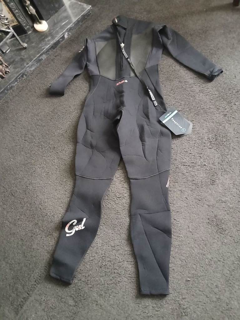 Brand New GUL wetsuit XL
