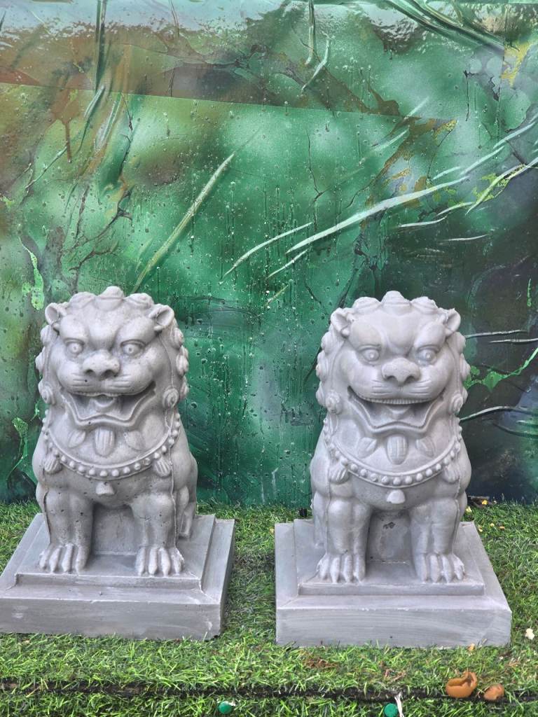 Concrete garden ornaments 