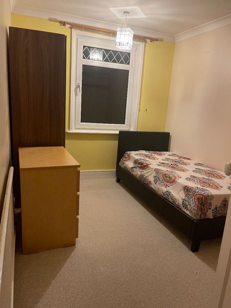 Single room for rent