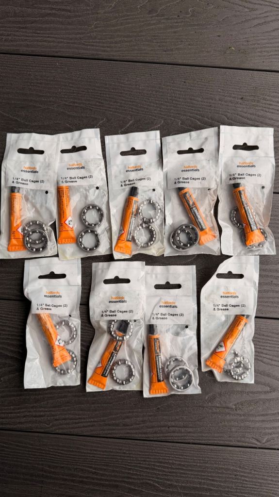 9X Halfords 1/4" Ball Bearing Cages and Grease