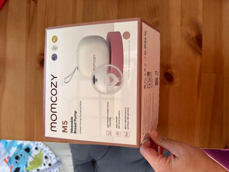 Momcozy M5 Wearable Breast Pump – As Good As New