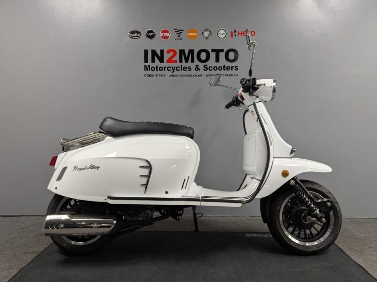 2026 (26) Royal Alloy GT125 in White