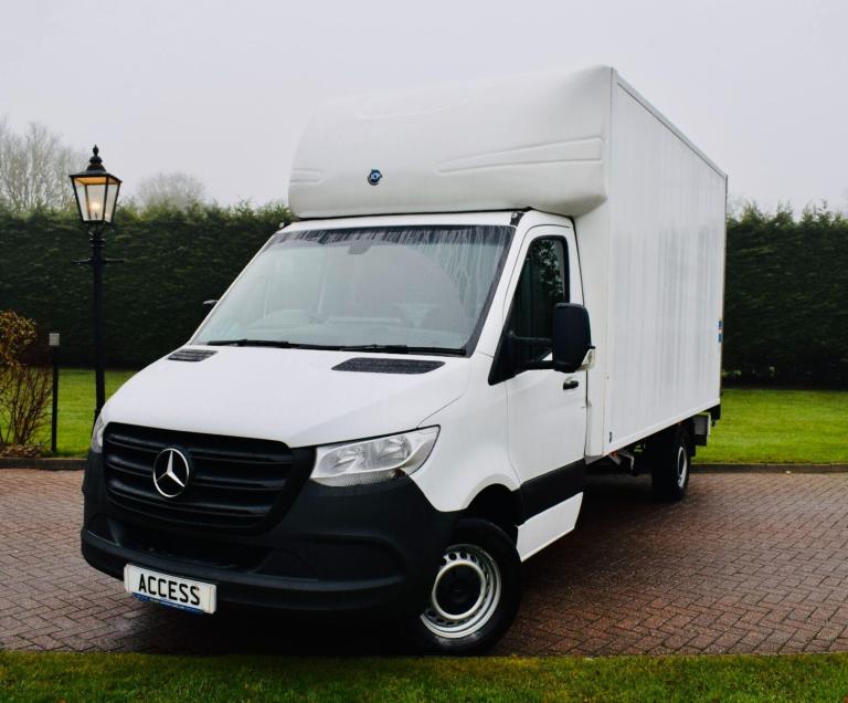 2022 Mercedes-Benz Sprinter 3.5t Progressive Chassis Cab CHASSIS CAB DIESEL Manual