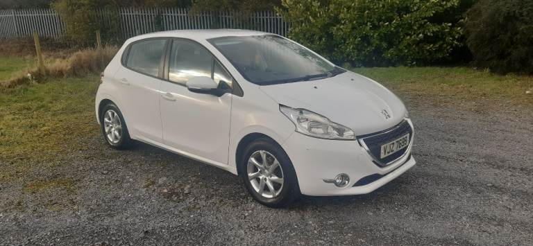 Peugeot, 208, Hatchback, 2014, Manual, 999 (cc), 5 doors