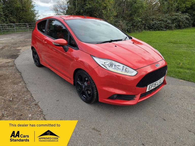 2015 Ford Fiesta 1.6T EcoBoost ST-2 Euro 6 3dr HATCHBACK Petrol Manual