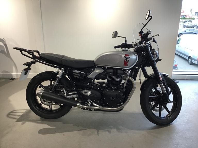 2025 TRIUMPH SPEED TWIN 900