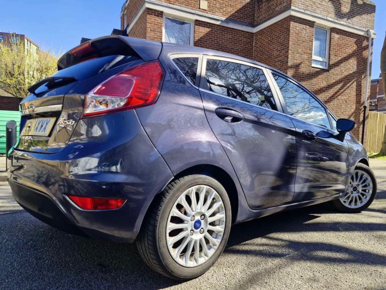 FORD FIESTA 1.0 TITANIUM A/C 5dr HATCHBACK ULEZ COMPLIANT 