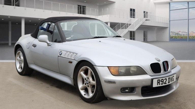 1997 BMW Z3 1997 2.8 2dr 6 CYLINDER CONVERTIBLE SILVER RED LEATHER RARE CAR  CONVERTIBLE Petrol M...