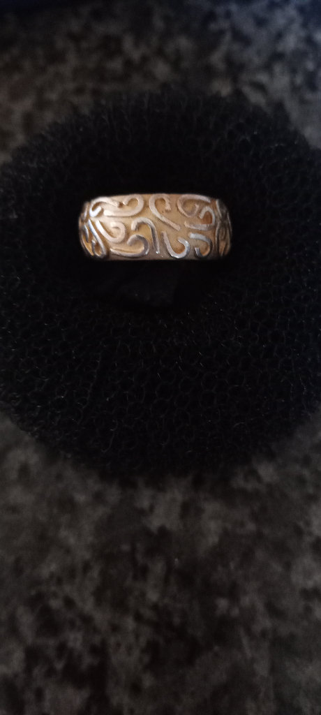 MUST GO Vintage Sterling Silver with Gold Plated in Wedding Band with Solid Carved Design 