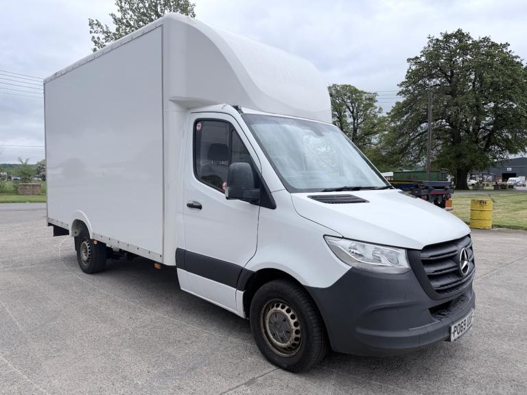 2019 Mercedes-Benz Sprinter 3.5t Low Loader Box FWD CHASSIS CAB Diesel Manual
