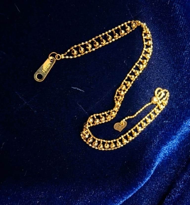 Solid 18 ct gold bracelet 