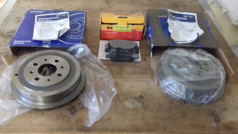 GENUINE VAUXHALL CORSA D VAN 1.2 /1.3 /1.4  PAD AND BRAKE DRUM SET 2006 - 2015