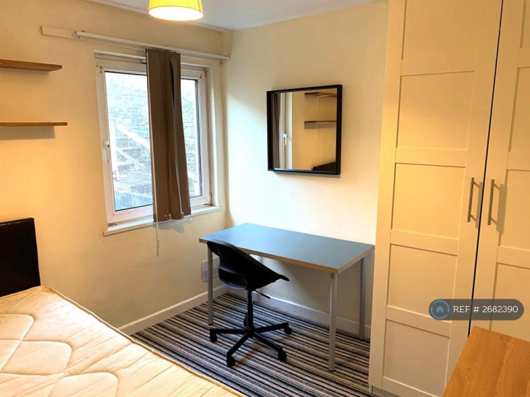 6 bedroom house in King Edwards Road, Swansea, SA1 (6 bed) (#2682390)