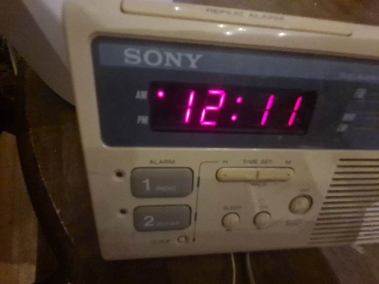 Sony Vintage Digimatic Alarm Clock Radio – Fully Working – £20