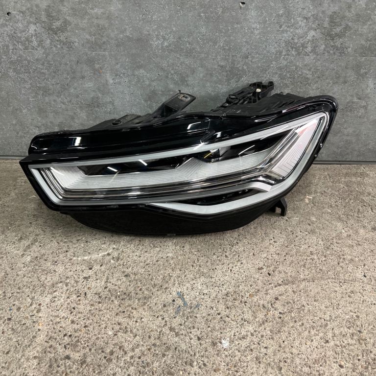 Audi A6 C7 passenger side front matrix led headlight 2015 - 2018 