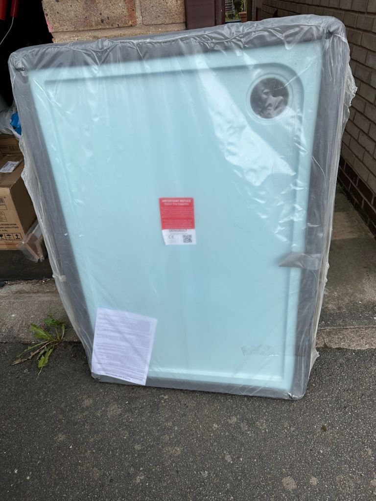 Stone resin shower tray