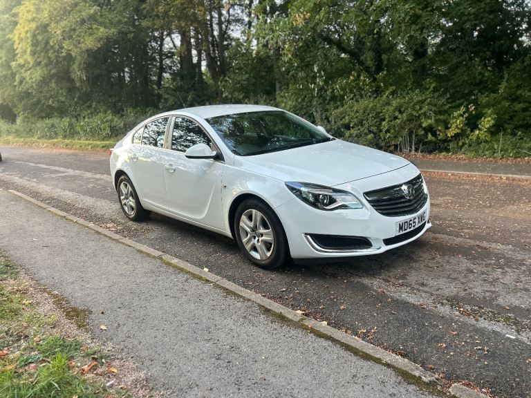 Vauxhall, INSIGNIA, Hatchback, 2015, Manual, 1598 (cc), 5 doors