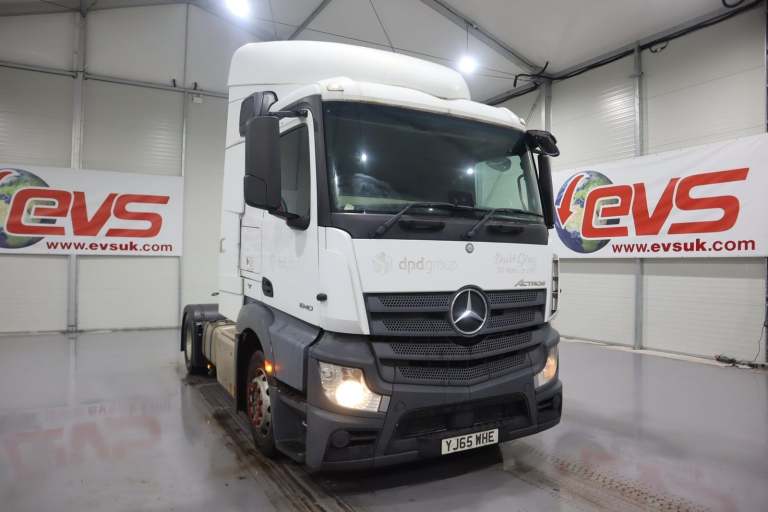 2015 (65 PLATE) Mercedes Benz Actros 1840 4x2 Euro 6 Tractor Units