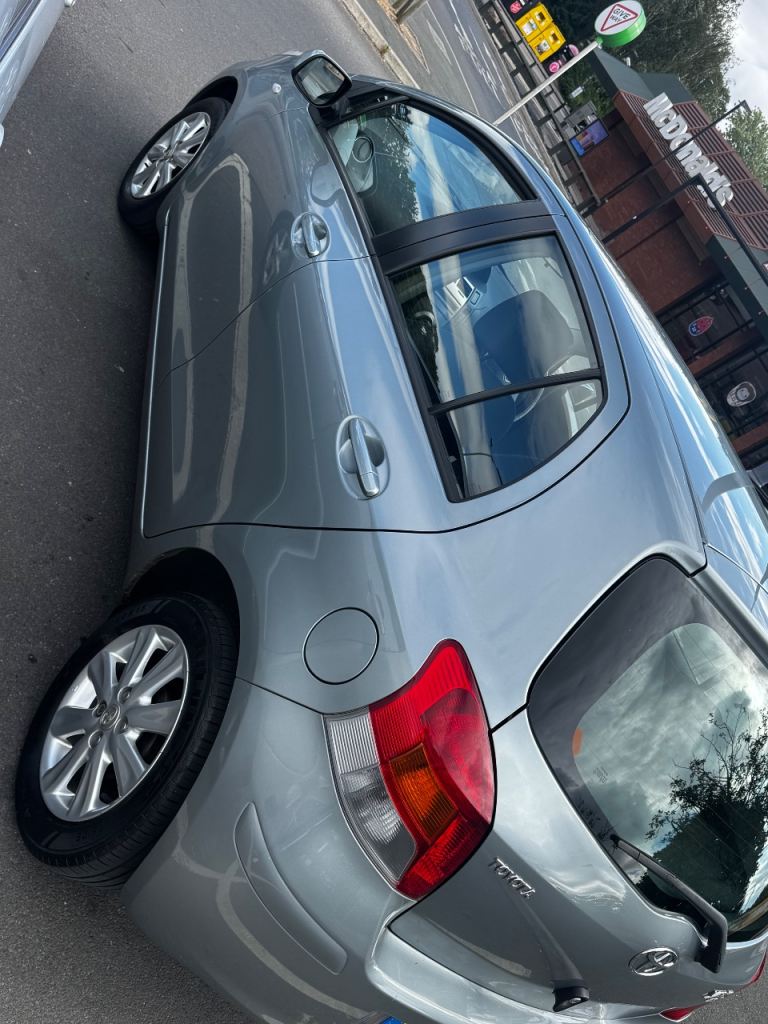 Toyota, YARIS, Hatchback, 2010, Manual, 1329 (cc), 5 doors