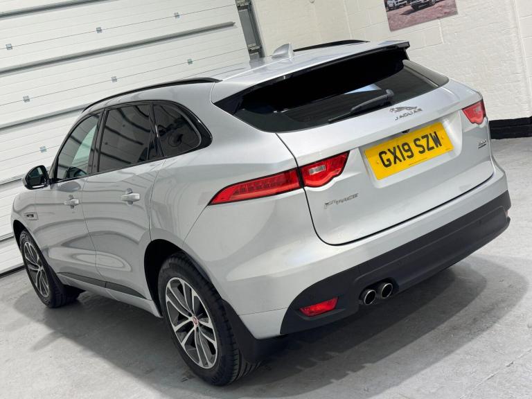 2019 Jaguar F-Pace 2.0 D180 R-Sport SUV 5dr Diesel Auto AWD Euro 6 (s/s) (180 ps) ESTATE Diesel A...