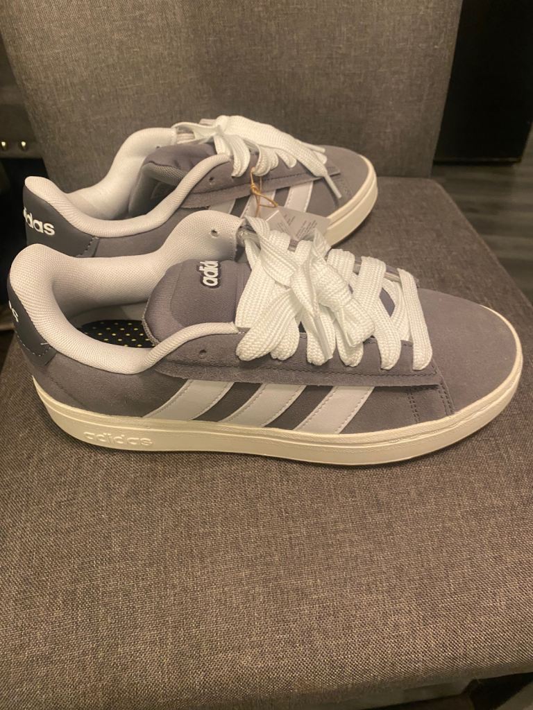 GENUINE ladies Grand Court Alpha oos low top trainers 