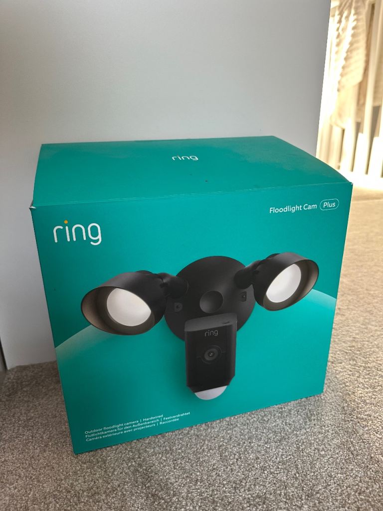 Ring Floodlight Cam Plus – Brand New, Boxed