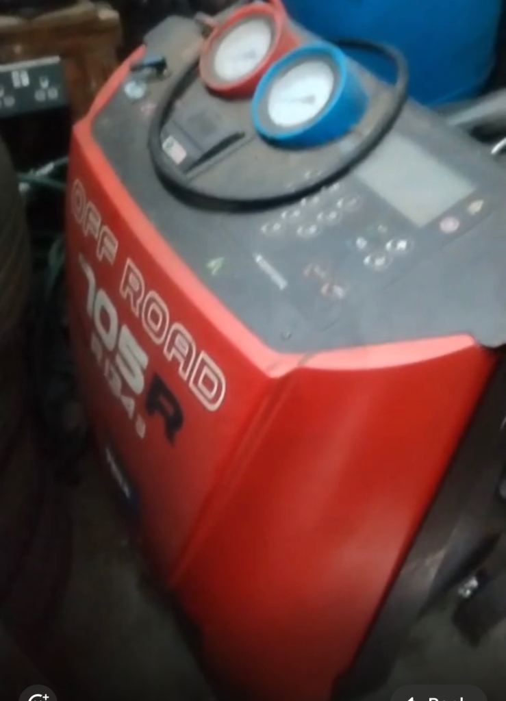 A/C REGAS REFILL TOP UP 